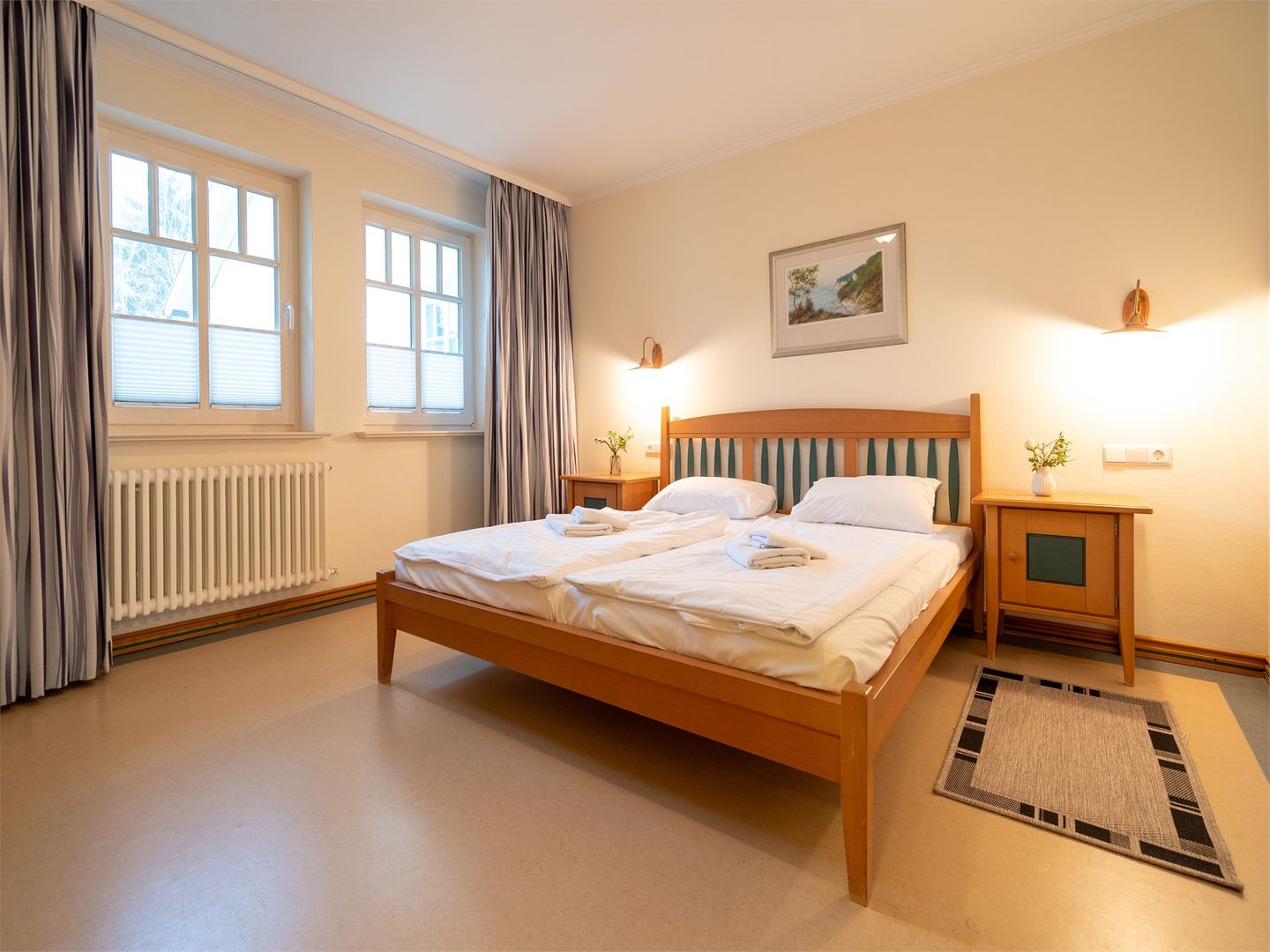 Dünenpark Binz Komfort Ferienwohnung mit 2 Schlafzimmern und Balkon im Obergeschoss (008) Insel Rügen - Schlafzimmer