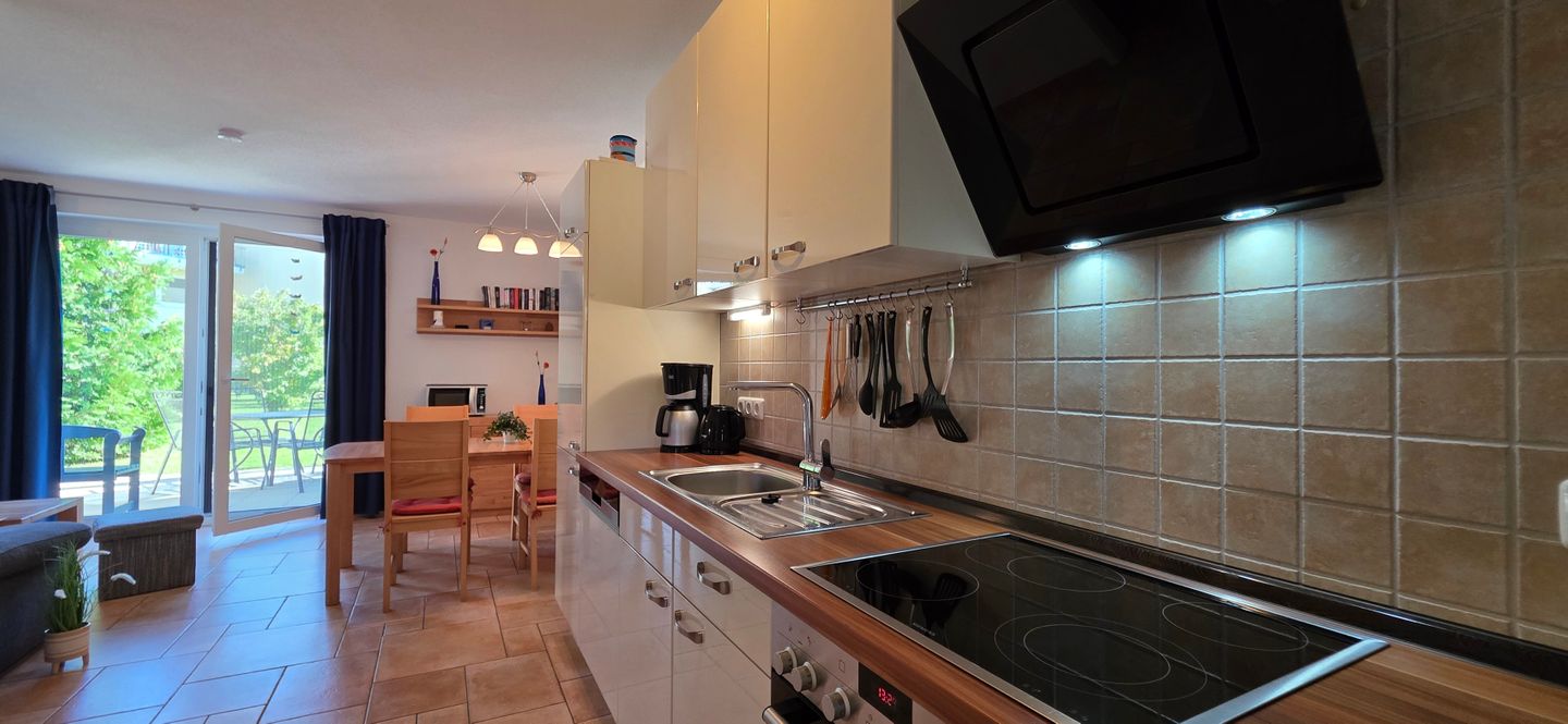  Ferienwohnung KWF-4a EG Graal-Müritz Küstenwald - Küche / Küchenzeile