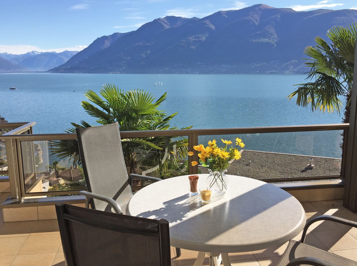 Ferienappartement mit fantastischem Seeblick  in der Schweiz