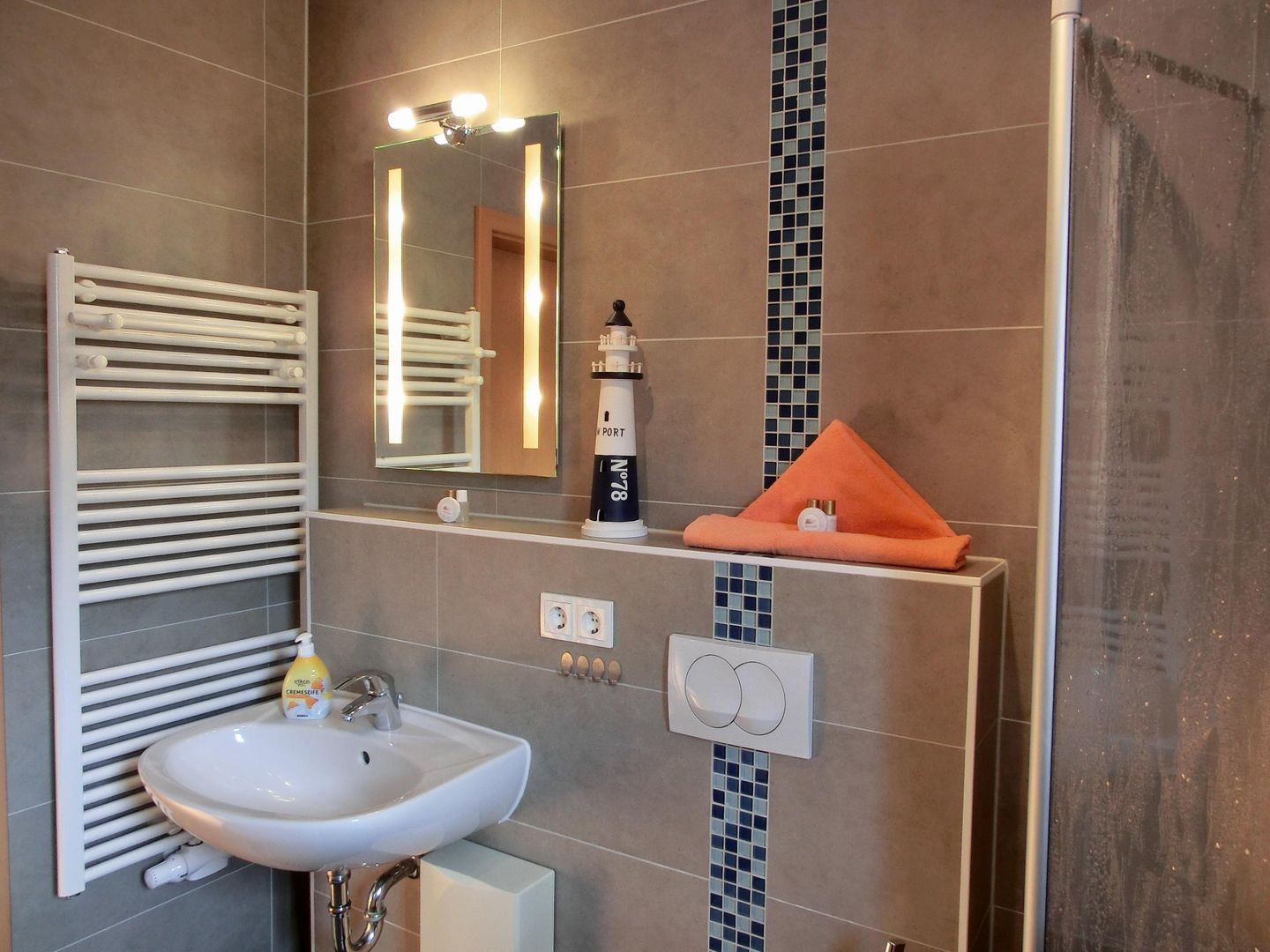  Ferienwohnung G8 Graal-Müritz - Badezimmer