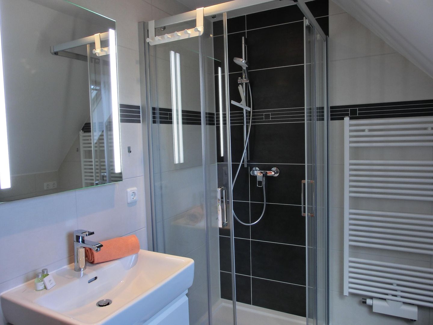  Ferienwohnung R2 Graal-Müritz - Badezimmer