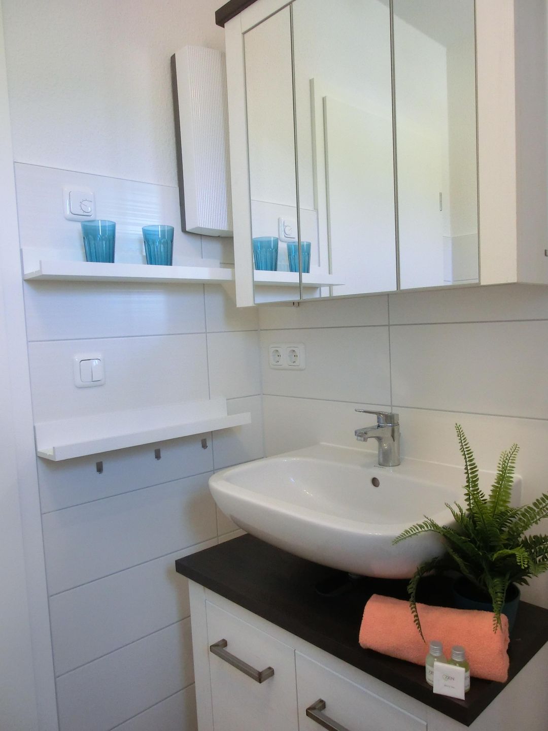  Ferienwohnung KWi 25 EG - "Abendsonne" Graal-Müritz Küstenwald - Badezimmer