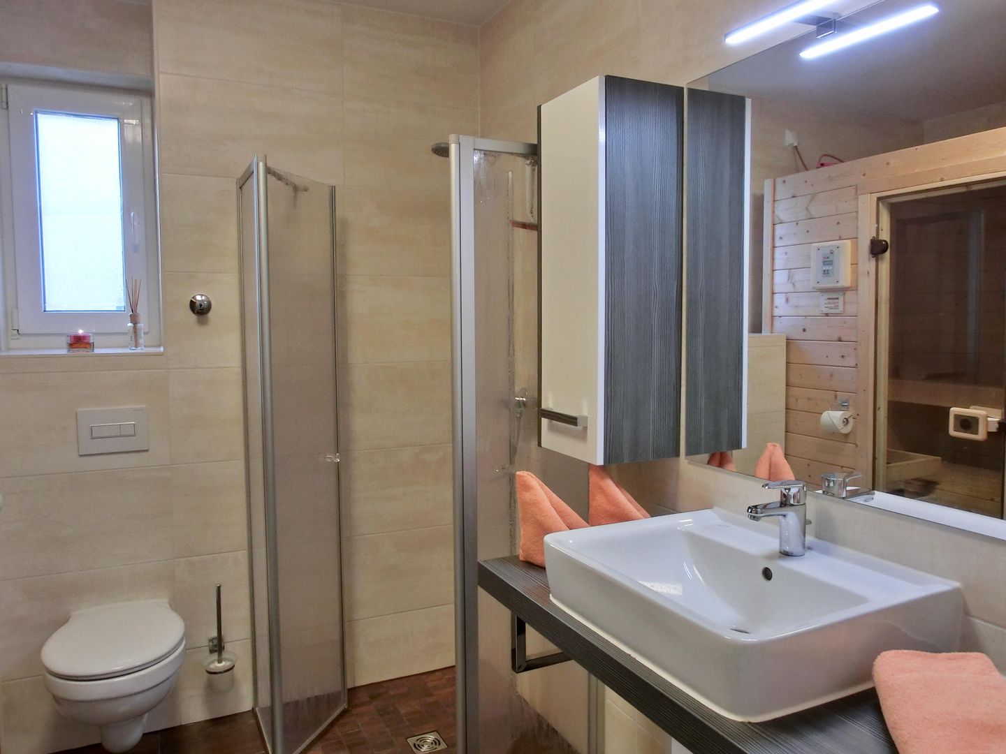  Ferienwohnung KWE 19 OG Graal-Müritz Küstenwald - Badezimmer