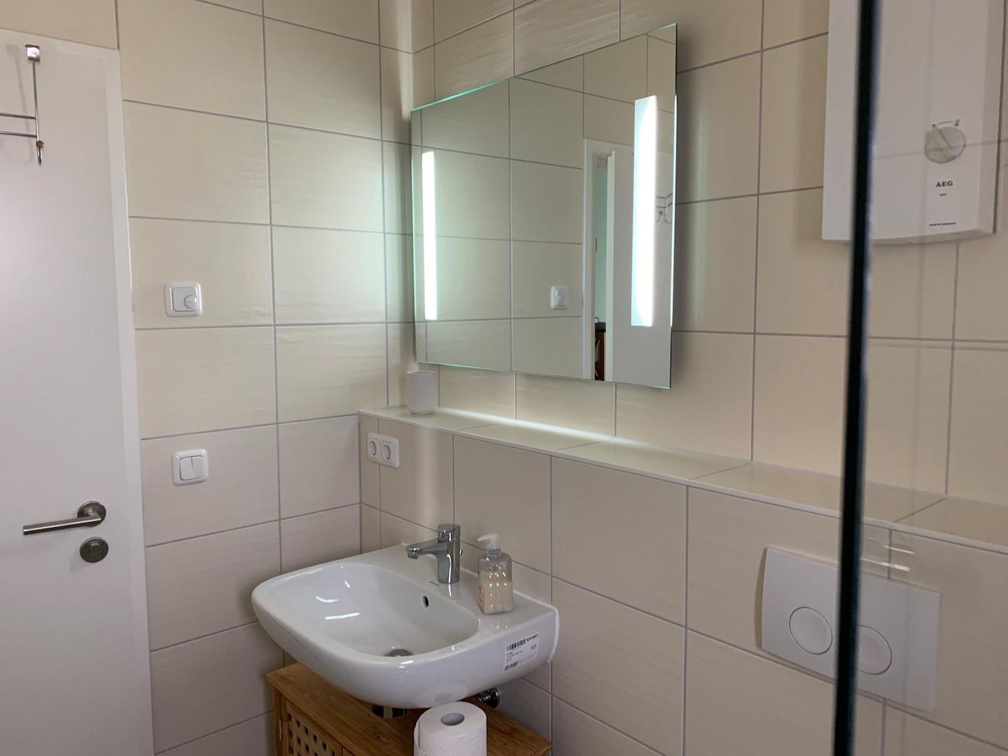  Ferienwohnung KWi 81 OG "Seehund" Graal-Müritz Küstenwald - Badezimmer