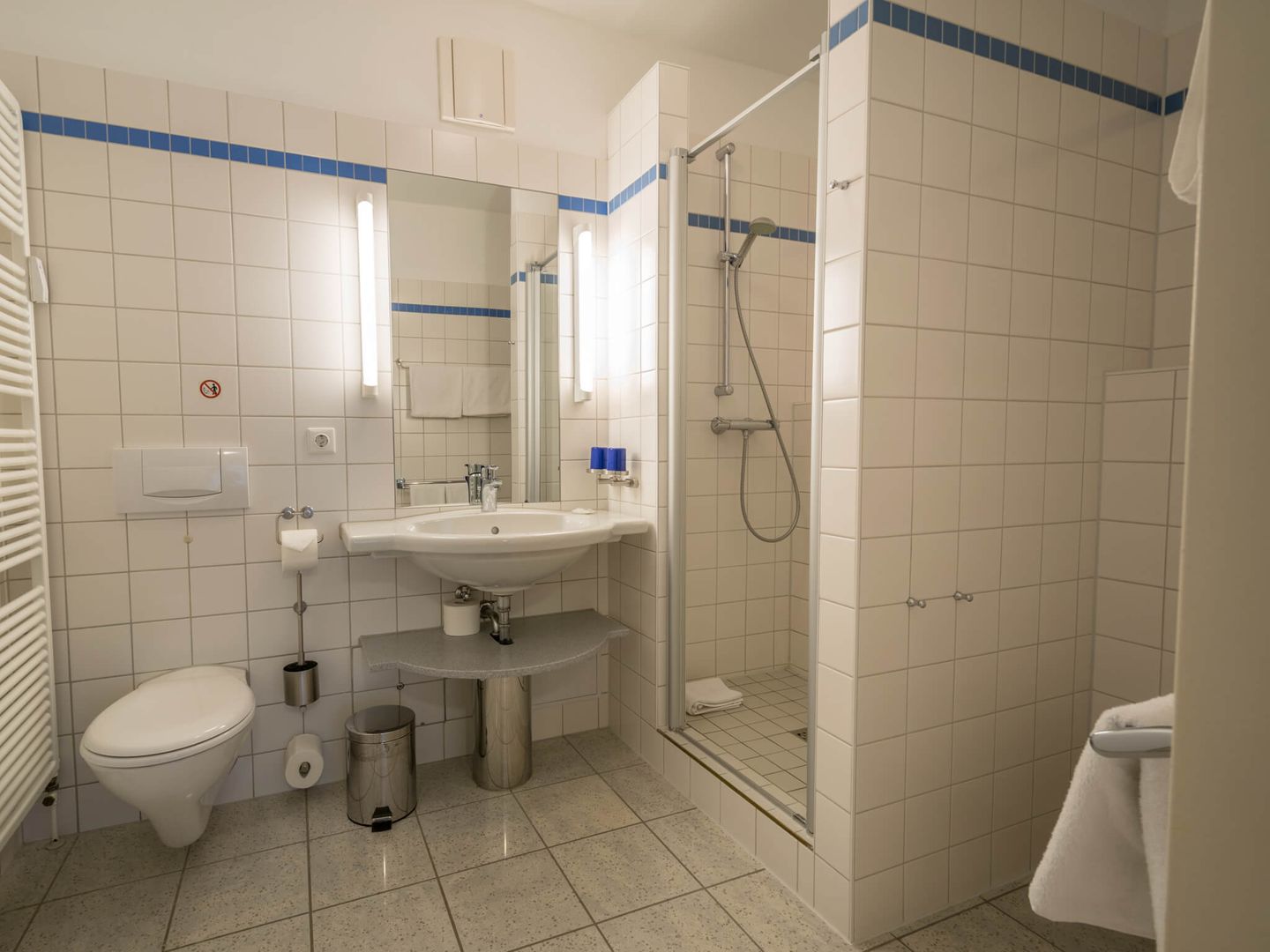 Kaiservillen Heringsdorf Ferienwohnung mit 1 Schlafzimmer und Terrasse (D204) Insel Usedom - Badezimmer