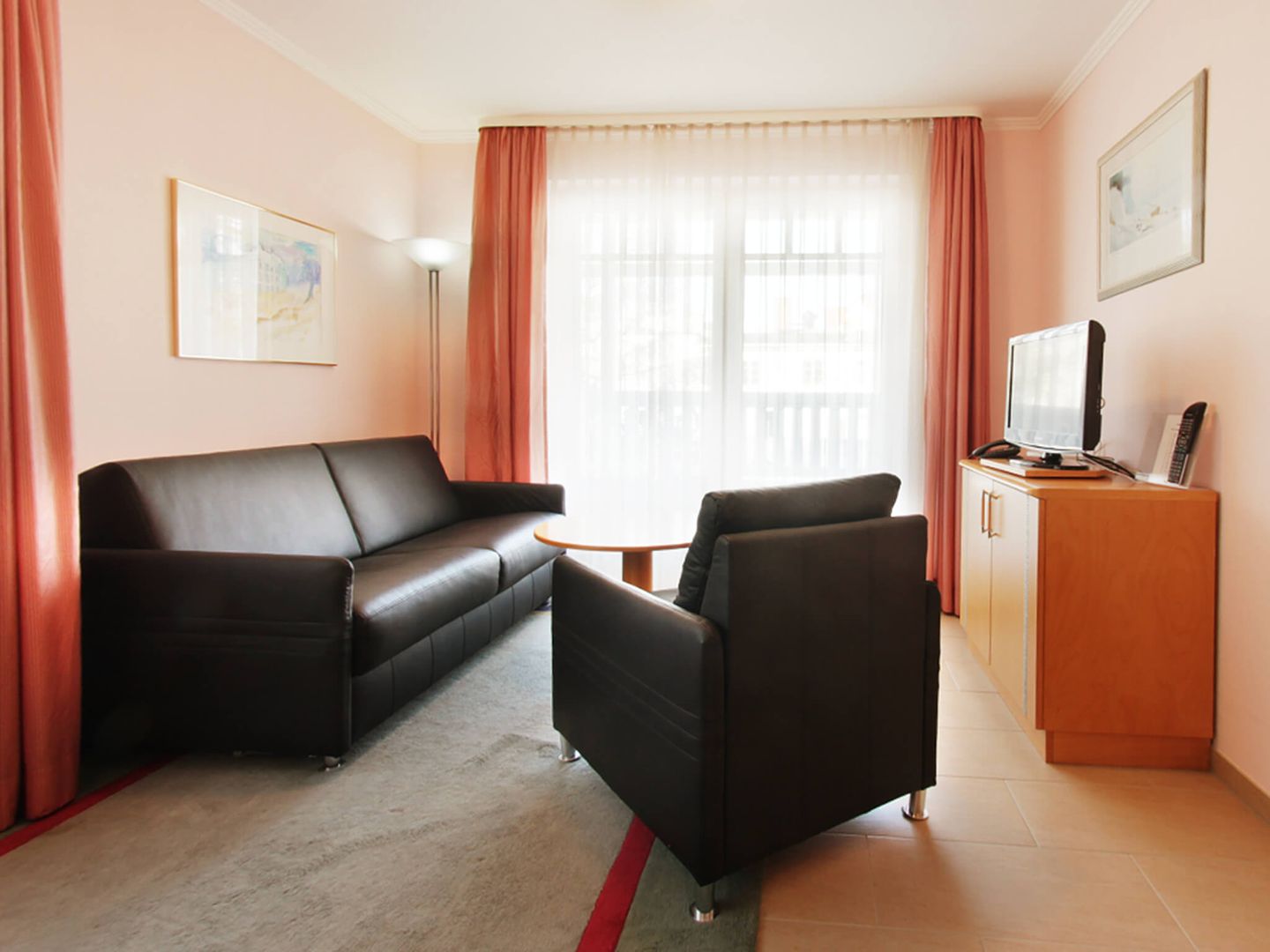 Strandvillen Binz Ferienwohnung mit 1 Schlafzimmer und Balkon (AH/562) Insel Rügen - Wohnzimmer