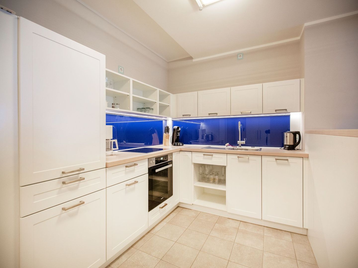 Dünenresidenz Prora Ferienwohnung mit Meerblick, 2 Schlafzimmern, Balkon und Sauna (NP/103) Insel Rügen - Küche / Küchenzeile