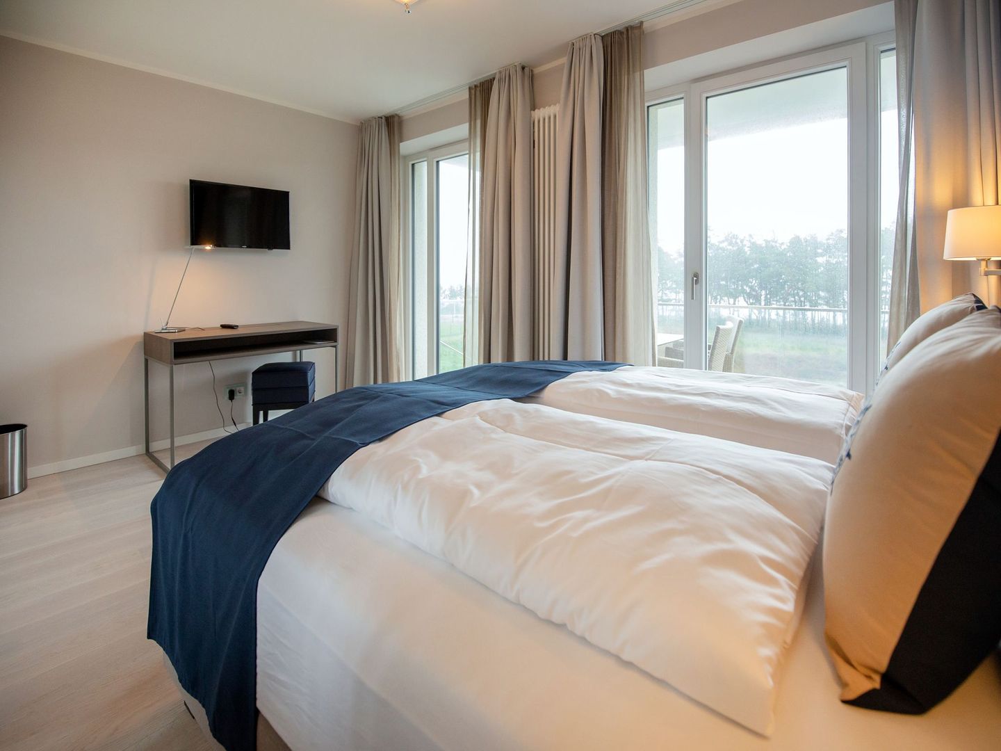 Dünenresidenz Prora Ferienwohnung mit Meerblick, 3 Schlafzimmern, Balkon und Sauna (NP/306) Insel Rügen - Schlafzimmer