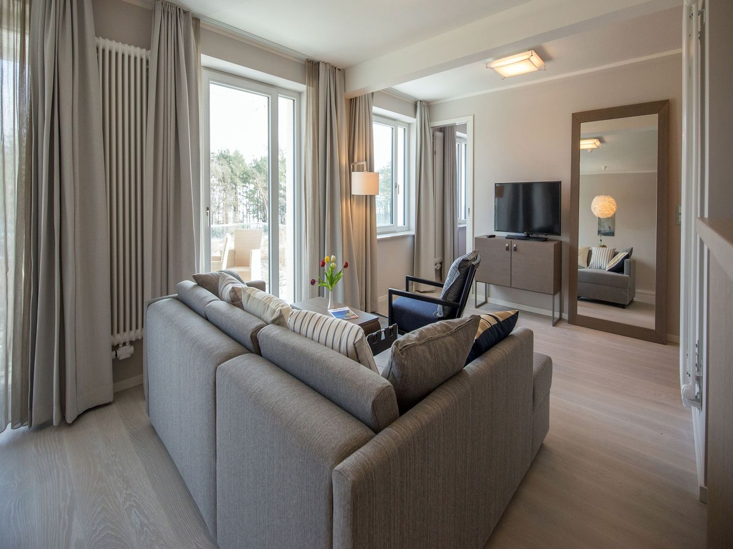 Dünenresidenz Prora Ferienwohnung mit Meerblick, 1 Schlafzimmer und Balkon (NP/308) Insel Rügen - Wohnzimmer