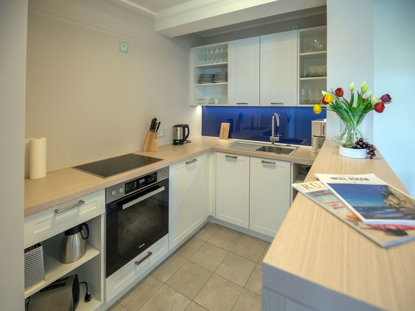 Dünenresidenz Prora Ferienwohnung mit Meerblick, 1 Schlafzimmer und Balkon (NP/310) Insel Rügen - Küche / Küchenzeile