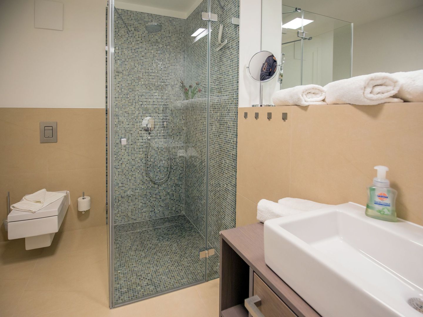 Dünenresidenz Prora Ferienwohnung mit Meerblick, 2 Schlafzimmern und Loggia (NP/318) Insel Rügen - Badezimmer