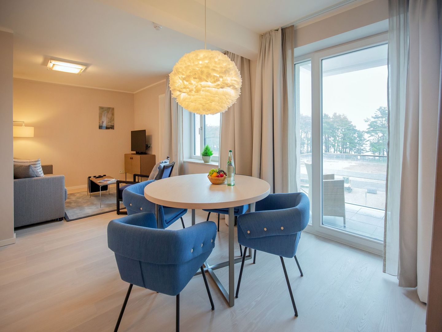 Dünenresidenz Prora Ferienwohnung mit Meerblick, 1 Schlafzimmer und Balkon (NP/321) Insel Rügen - Wohnzimmer