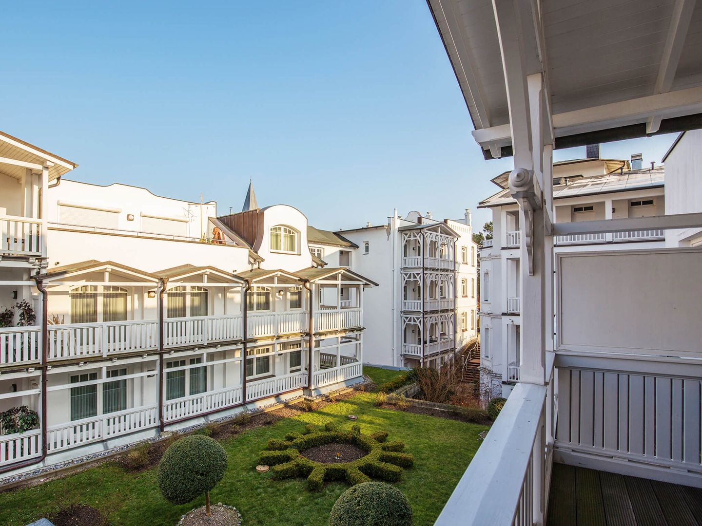 Strandvillen Binz Ferienwohnung mit 1 Schlafzimmer und Balkon (AH/627) Insel Rügen - Hauptansicht