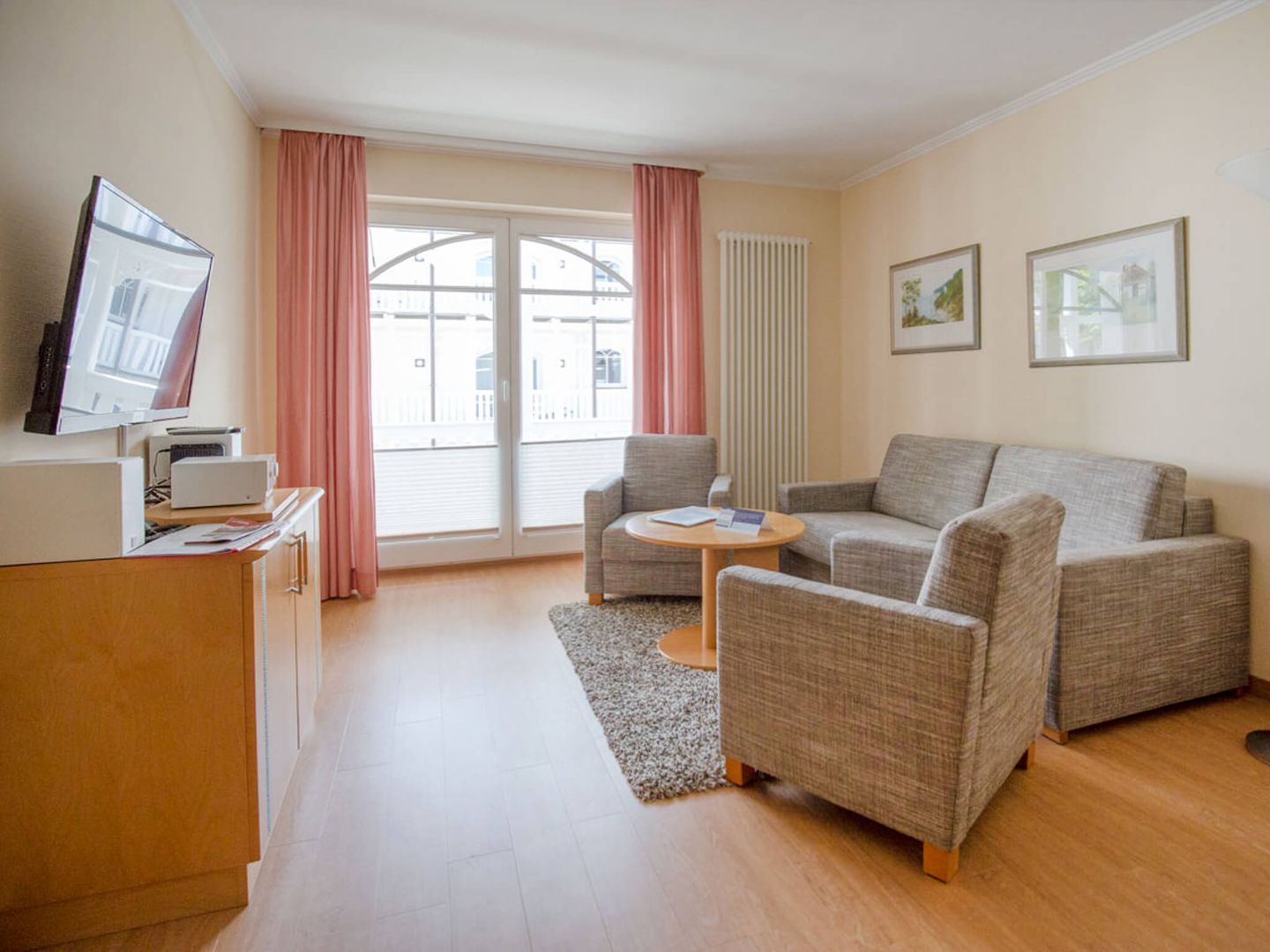 Strandvillen Binz Ferienwohnung mit 2 Schlafzimmern und Balkon (AH/629) Insel Rügen - Wohnzimmer