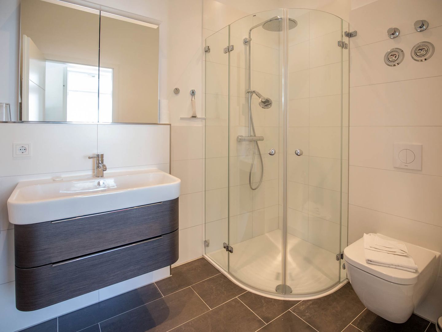 Strandvillen Binz Ferienwohnung mit 1 Schlafzimmer und Balkon (SV/004) Insel Rügen - Badezimmer