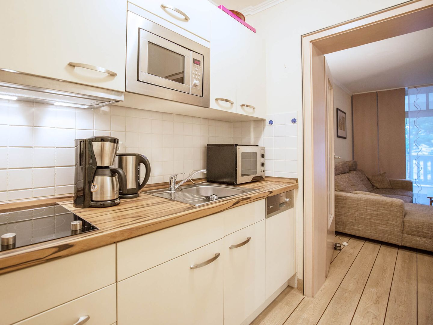 Strandvillen Binz Ferienwohnung mit Meerblick, 1 Schlafzimmer und Balkon (SV/617) Insel Rügen - Küche / Küchenzeile