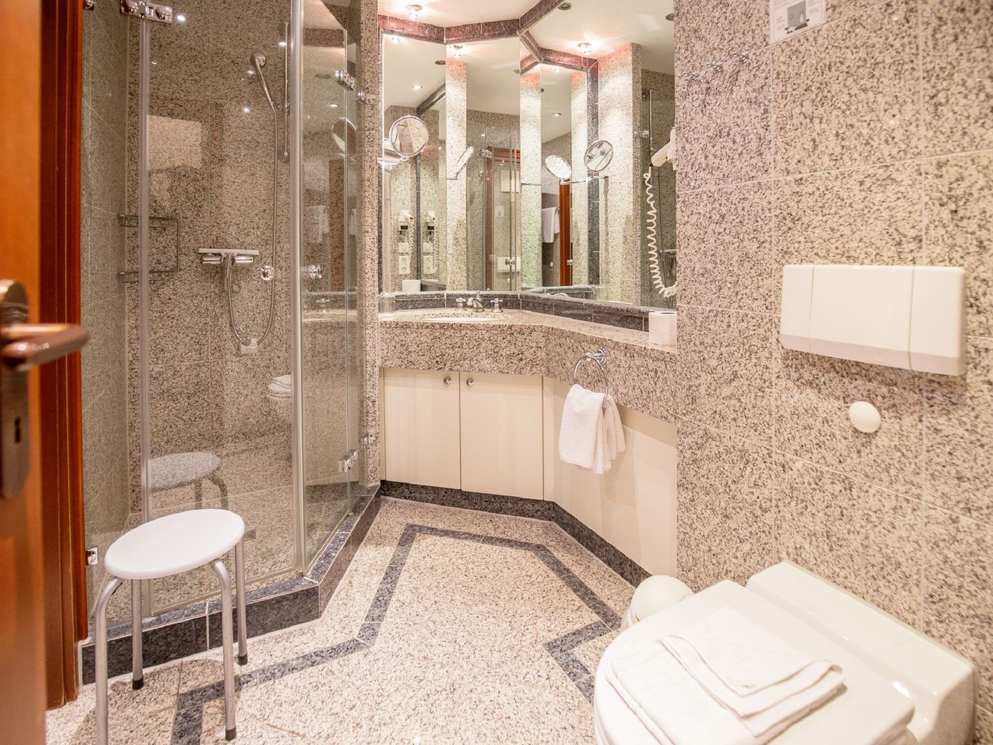 Dünenpark Binz Komfort Ferienwohnung mit 1 Schlafzimmer und Terrasse im Erdgeschoss (034) Insel Rügen - Badezimmer