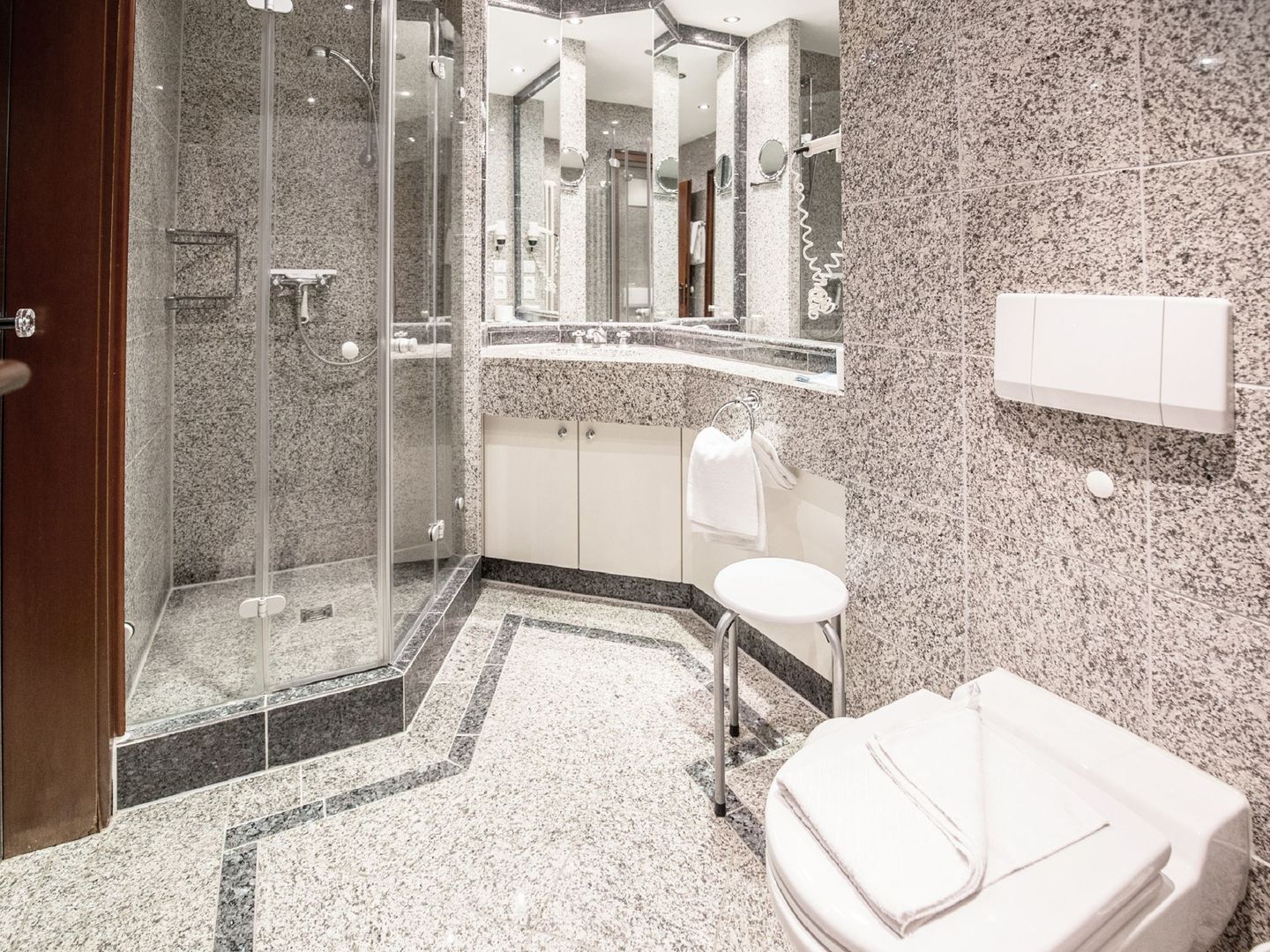 Dünenpark Binz Komfort Ferienwohnung mit 1 Schlafzimmer und Balkon im Obergeschoss (037) Insel Rügen - Badezimmer