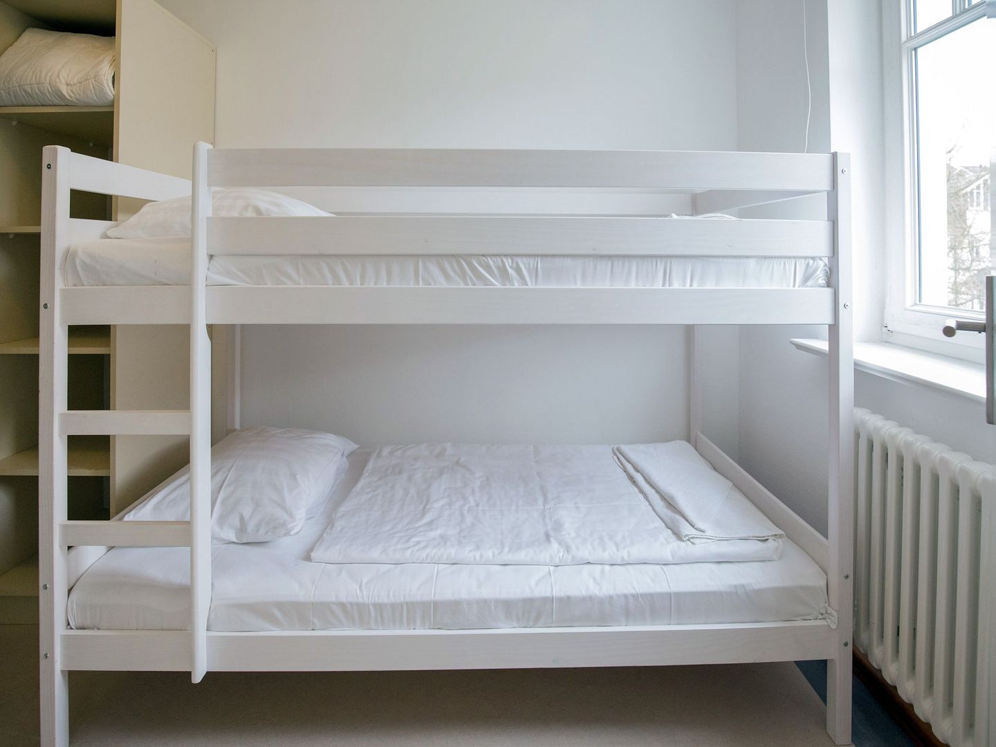 Dünenpark Binz Komfortplus Ferienwohnung mit 1 Schlafzimmer und Balkon im Obergeschoss (046) Insel Rügen - Schlafzimmer