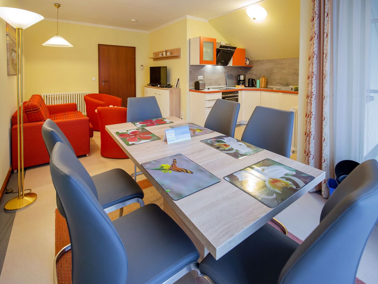 Dünenpark Binz Komfortplus Ferienwohnung mit 2 Schlafzimmern und Balkon im Dachgeschoss (048) Insel Rügen - Küche / Küchenzeile