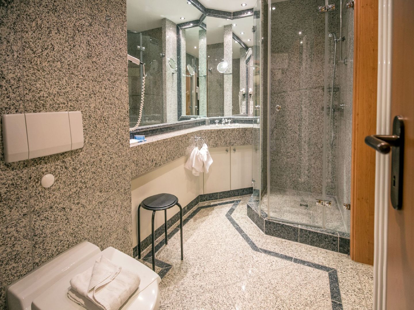 Dünenpark Binz Komfort Ferienwohnung mit 1 Schlafzimmer und Terrasse im Erdgeschoss (075) Insel Rügen - Badezimmer