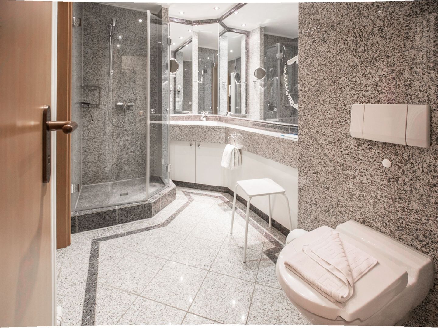 Dünenpark Binz Komfort Ferienwohnung mit 1 Schlafzimmer und Terrasse im Erdgeschoss (098) Insel Rügen - Badezimmer