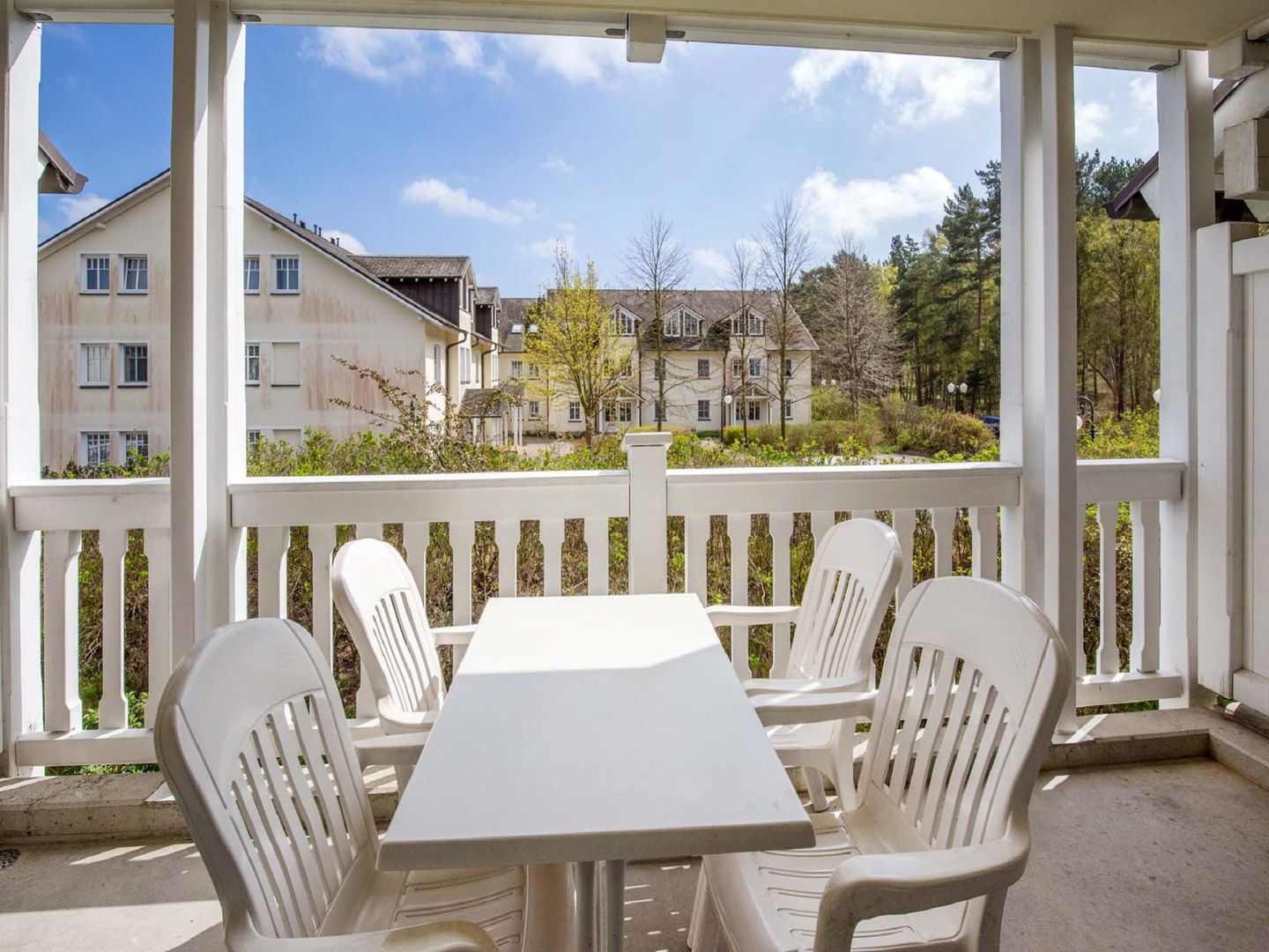 Dünenpark Binz Komfort Ferienwohnung mit 1 Schlafzimmer und Balkon im Obergeschoss (106) Insel Rügen - Balkon