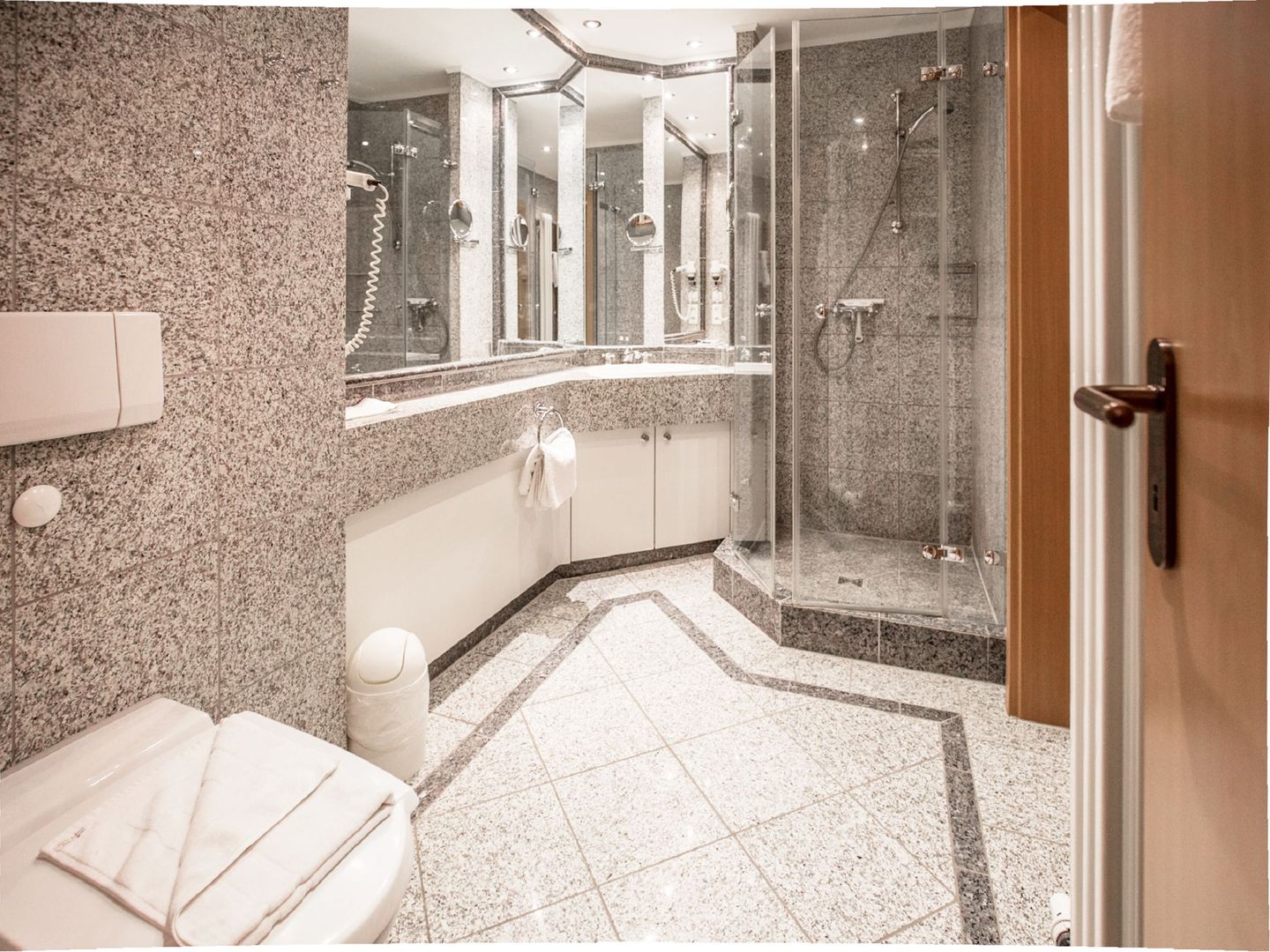 Dünenpark Binz Komfortplus Ferienwohnung mit 1 Schlafzimmer und Terrasse im Erdgeschoss (101) Insel Rügen - Badezimmer