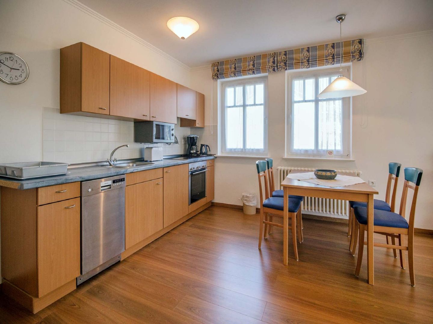 Dünenpark Binz Komfort Ferienwohnung mit 1 Schlafzimmer und Terrasse im Erdgeschoss (102) Insel Rügen - Küche / Küchenzeile