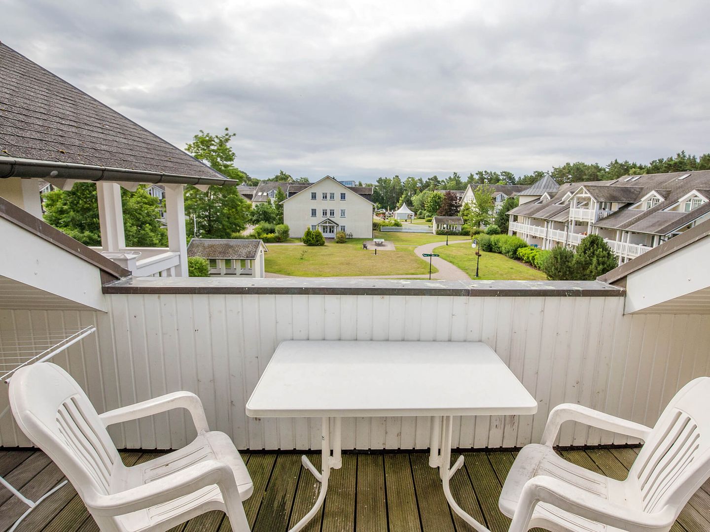 Dünenpark Binz Komfort Ferienwohnung mit 1 Schlafzimmer und Balkon im Dachgeschoss (123) Insel Rügen - Balkon