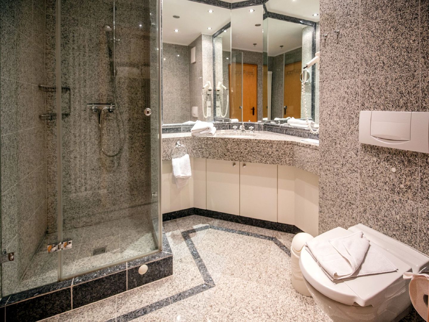 Dünenpark Binz Komfort Ferienwohnung mit 1 Schlafzimmer und Terrasse im Erdgeschoss (139) Insel Rügen - Badezimmer