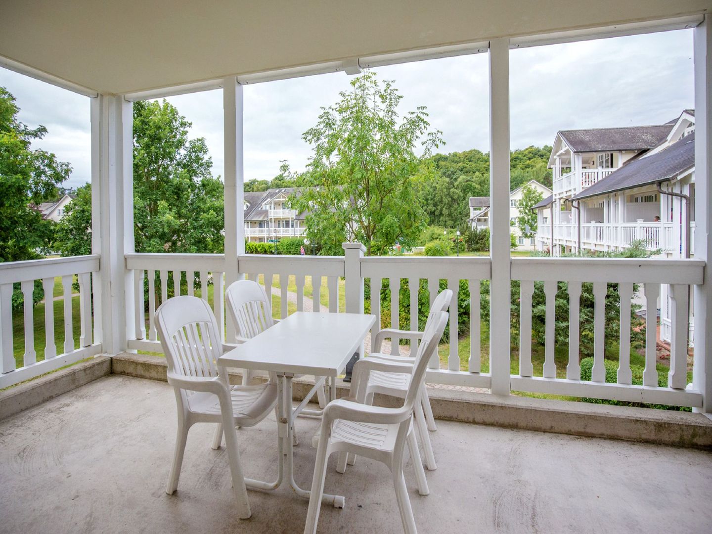 Dünenpark Binz Komfort Ferienwohnung mit 1 Schlafzimmer und Balkon im Obergeschoss (143) Insel Rügen - Balkon