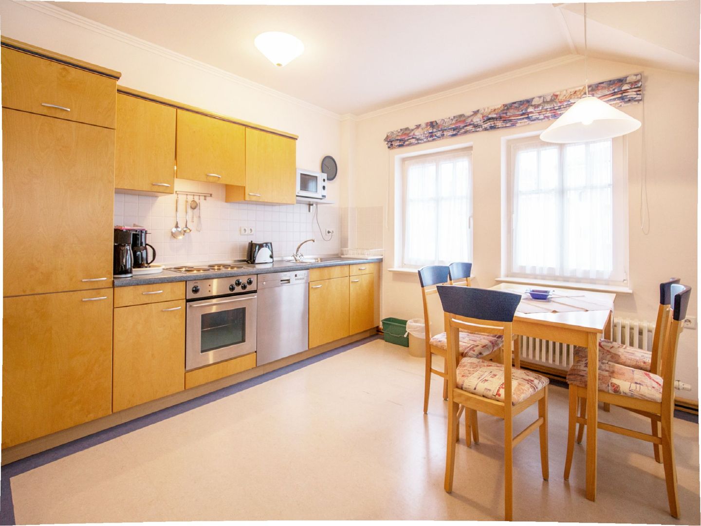 Dünenpark Binz Komfort Ferienwohnung mit 1 Schlafzimmer und Balkon im Dachgeschoss (150) Insel Rügen - Küche / Küchenzeile