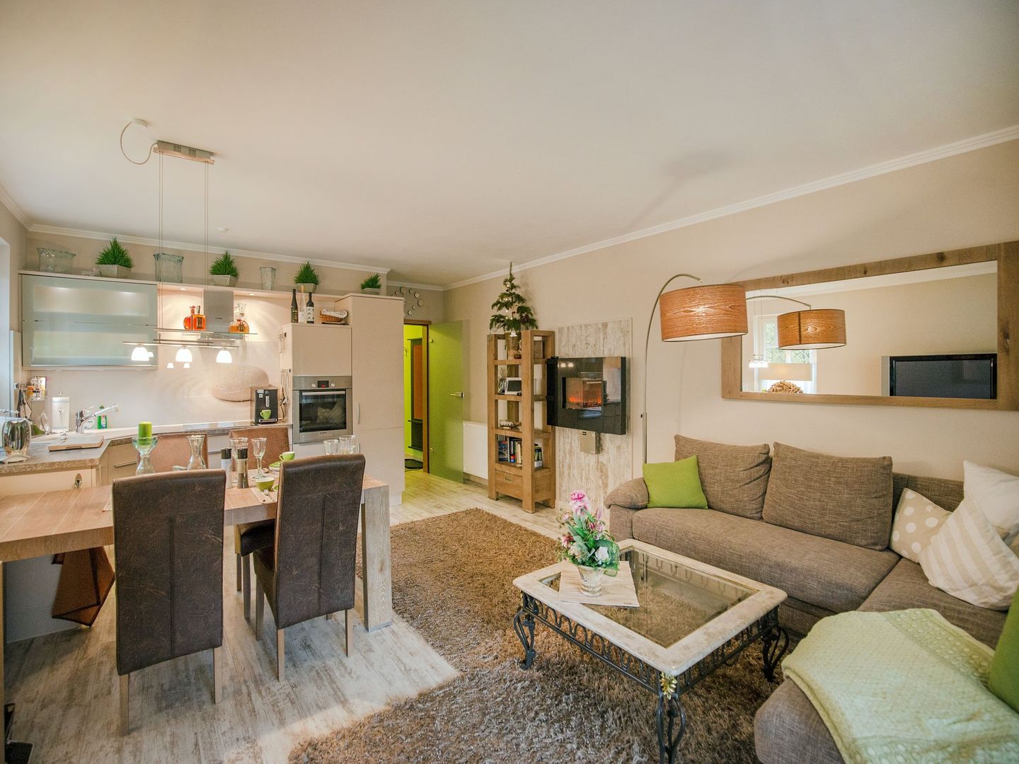 Dünenpark Binz Komfortplus Ferienwohnung mit 1 Schlafzimmer und Balkon im Obergeschoss (155) Insel Rügen - Wohnzimmer