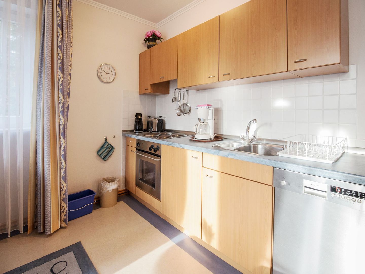 Dünenpark Binz Komfort Ferienwohnung mit 1 Schlafzimmer und Balkon im Dachgeschoss (159) Insel Rügen - Küche / Küchenzeile