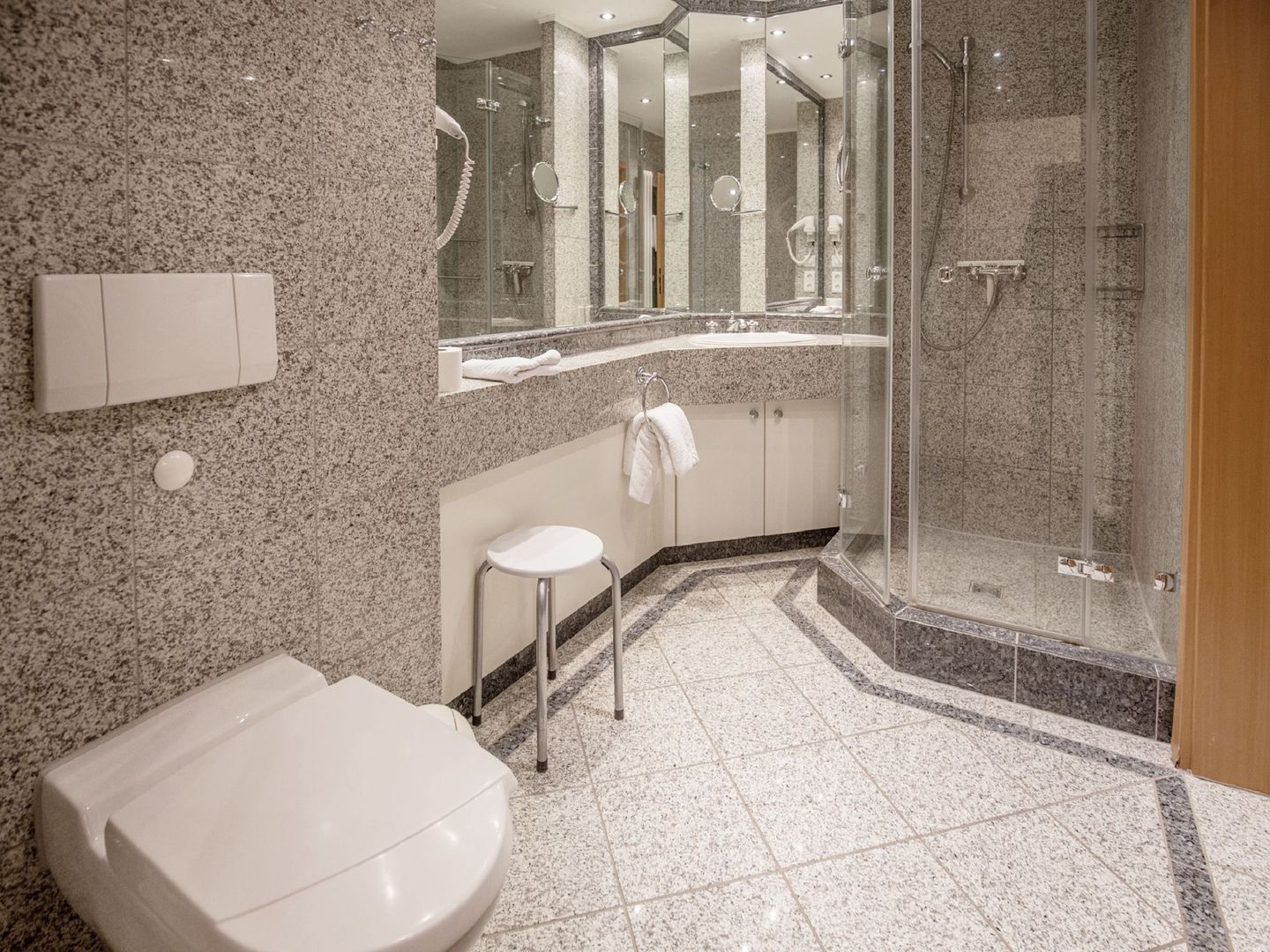 Dünenpark Binz Komfort Ferienwohnung mit 1 Schlafzimmer und Terrasse im Erdgeschoss (239) Insel Rügen - Badezimmer