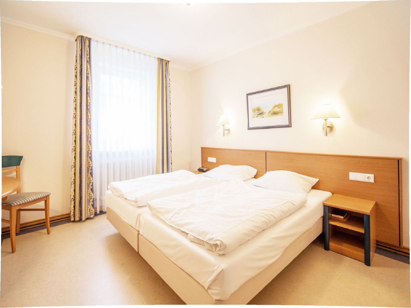 Dünenpark Binz Komfort Ferienwohnung mit 1 Schlafzimmer und Terrasse im Erdgeschoss (240) Insel Rügen - Schlafzimmer