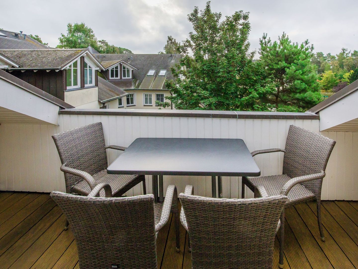 Dünenpark Binz Komfortplus Ferienwohnung mit 2 Schlafzimmern und Balkon im Dachgeschoss (248) Insel Rügen - Balkon