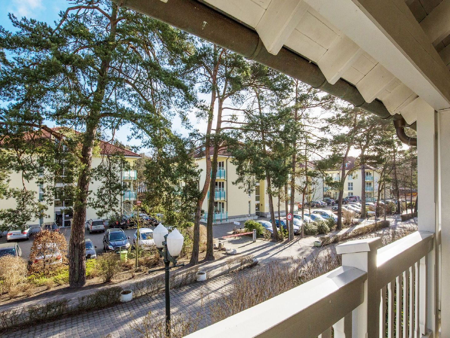 Dünenpark Binz Komfortplus Ferienwohnung mit 1 Schlafzimmer und Balkon im Obergeschoss (253) Insel Rügen - Balkon