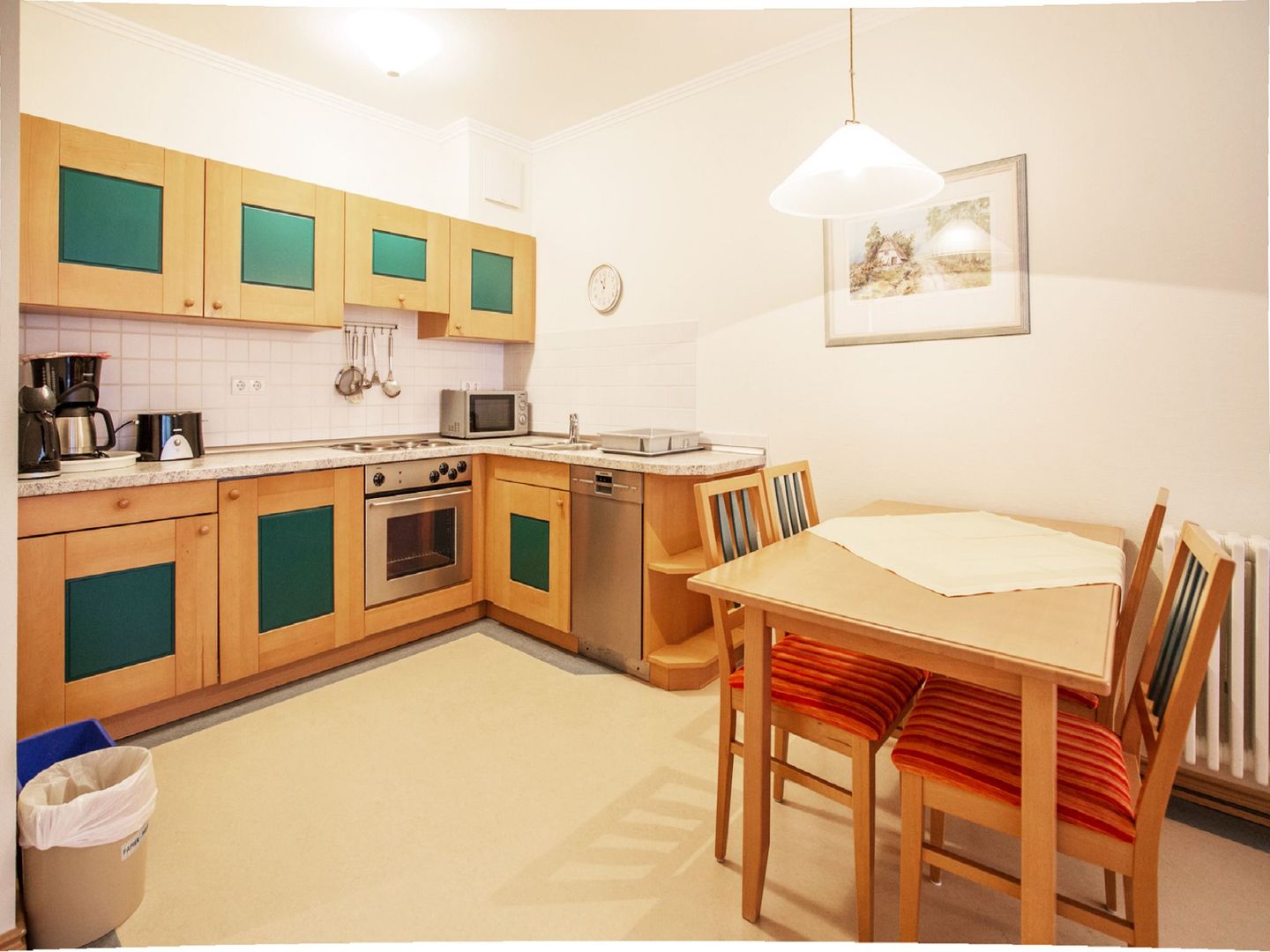 Dünenpark Binz Komfort Ferienwohnung mit 2 Schlafzimmern und Balkon im Obergeschoss (265) Insel Rügen - Küche / Küchenzeile