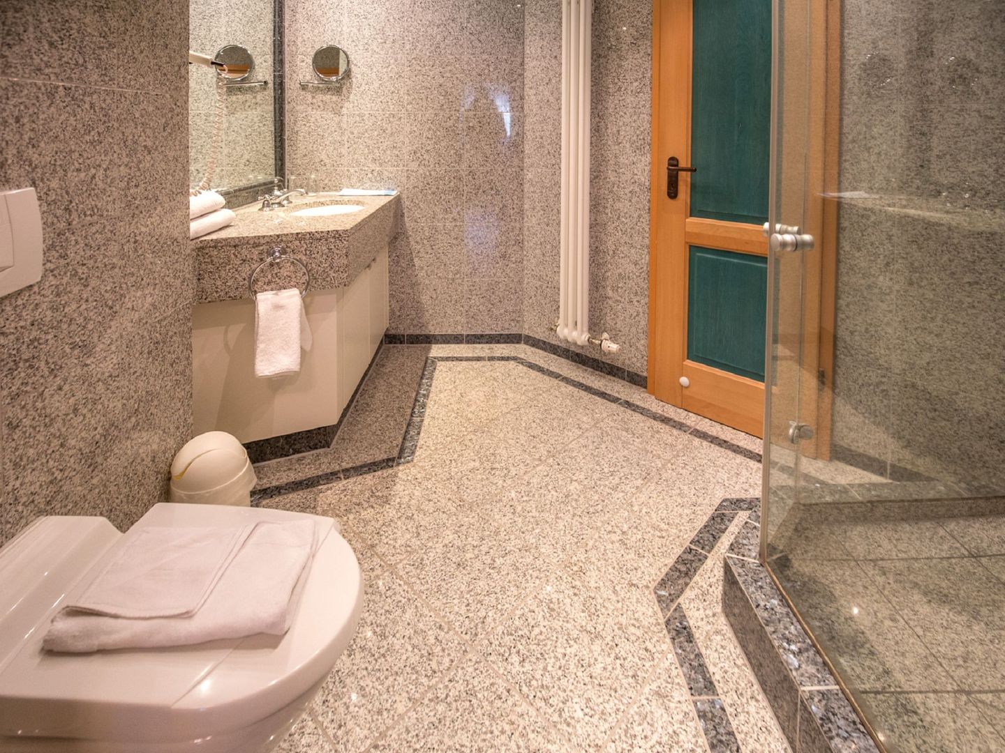 Dünenpark Binz Komfort Ferienwohnung mit 1 Schlafzimmer und Balkon im Obergeschoss (267) Insel Rügen - Badezimmer