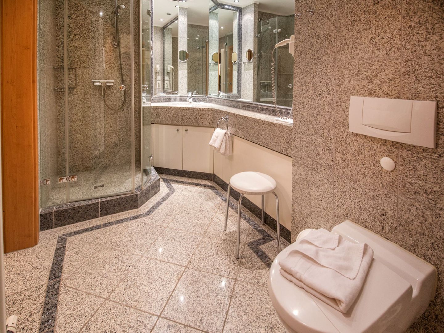 Dünenpark Binz Komfort Ferienwohnung mit 1 Schlafzimmer und Terrasse im Erdgeschoss (286) Insel Rügen - Badezimmer