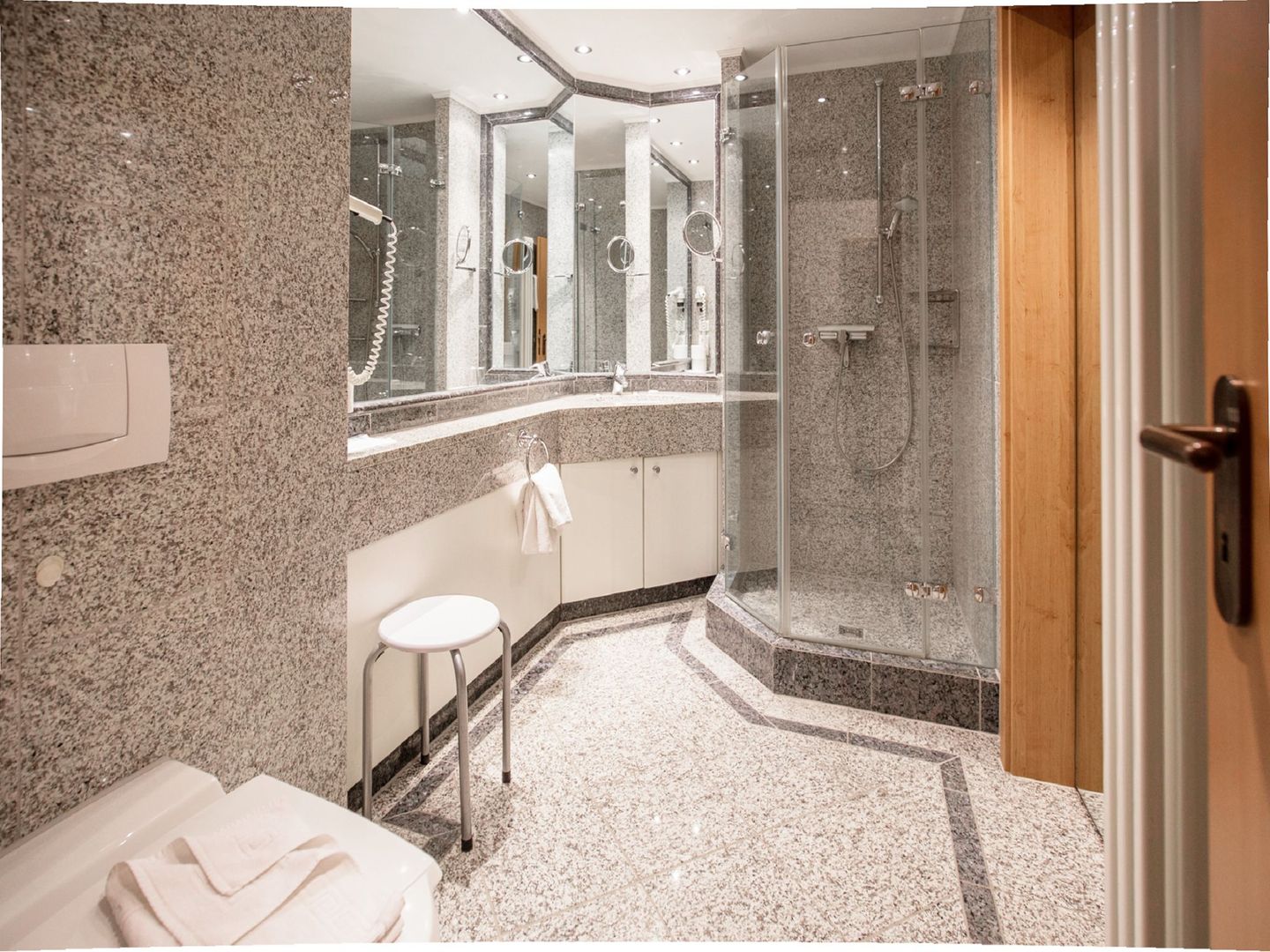 Dünenpark Binz Komfort Ferienwohnung mit 1 Schlafzimmer und Balkon im Obergeschoss (291) Insel Rügen - Badezimmer