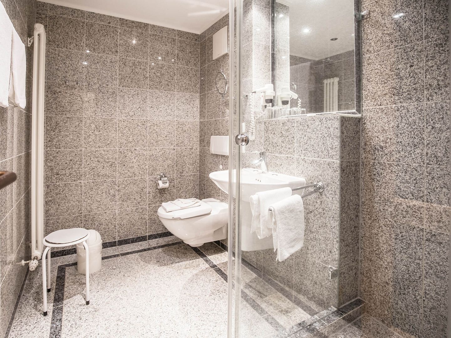 Dünenpark Binz Komfort Ferienwohnung mit 2 Schlafzimmern und Balkon im Obergeschoss (277) Insel Rügen - Badezimmer