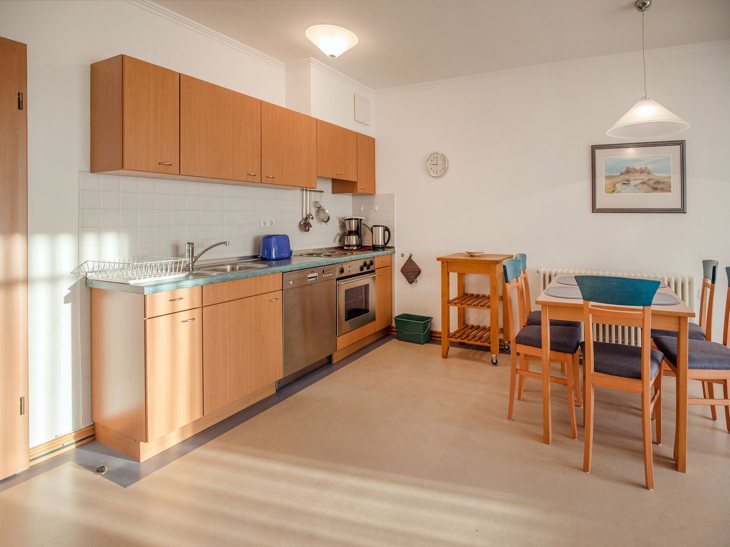 Dünenpark Binz Komfort Ferienwohnung mit 1 Schlafzimmer und Balkon im Dachgeschoss (306) Insel Rügen - Küche / Küchenzeile
