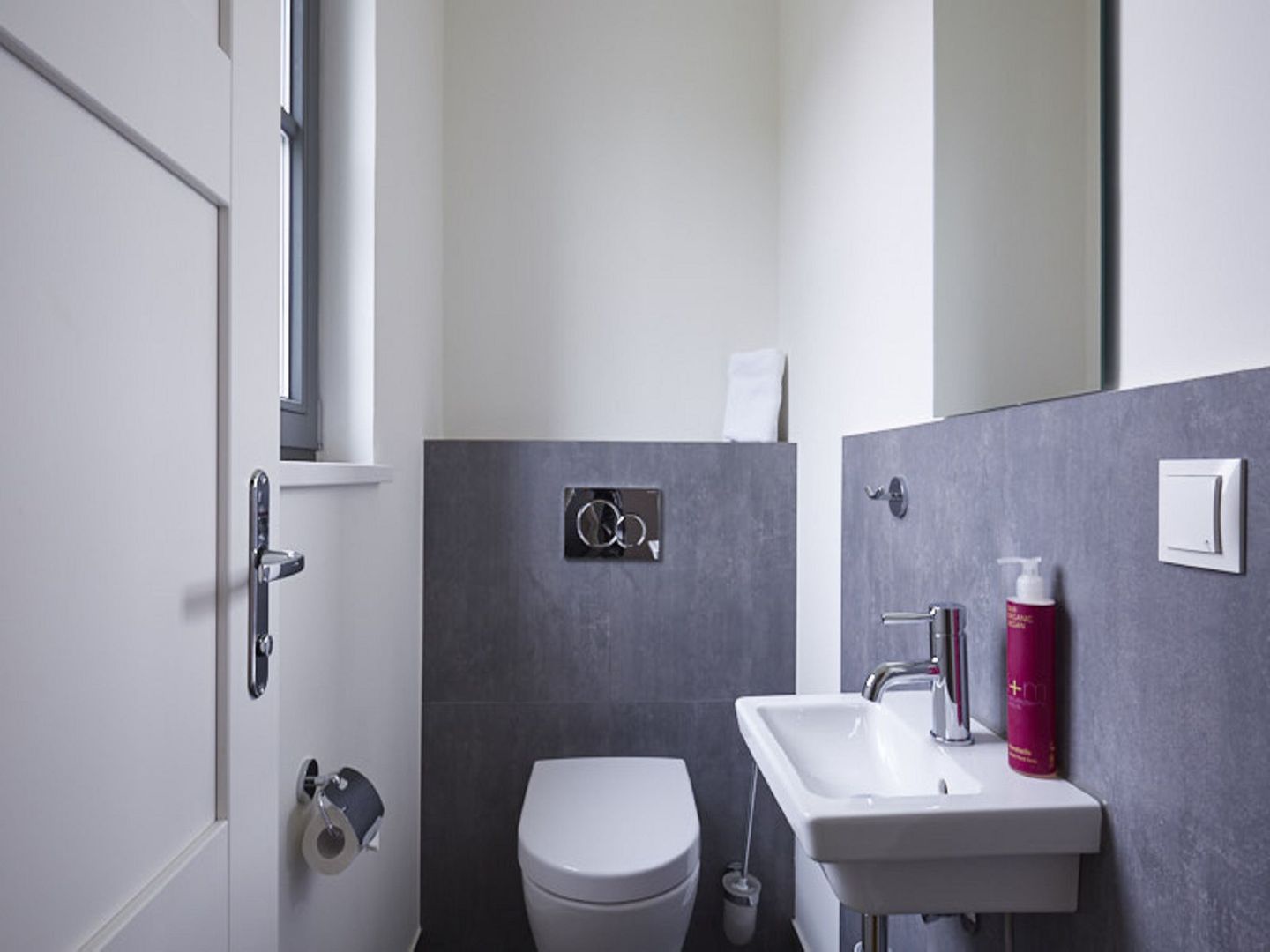 Superior Reetdachvilla mit 2 Schlafzimmern und Kamin (E26) - Gäste-WC