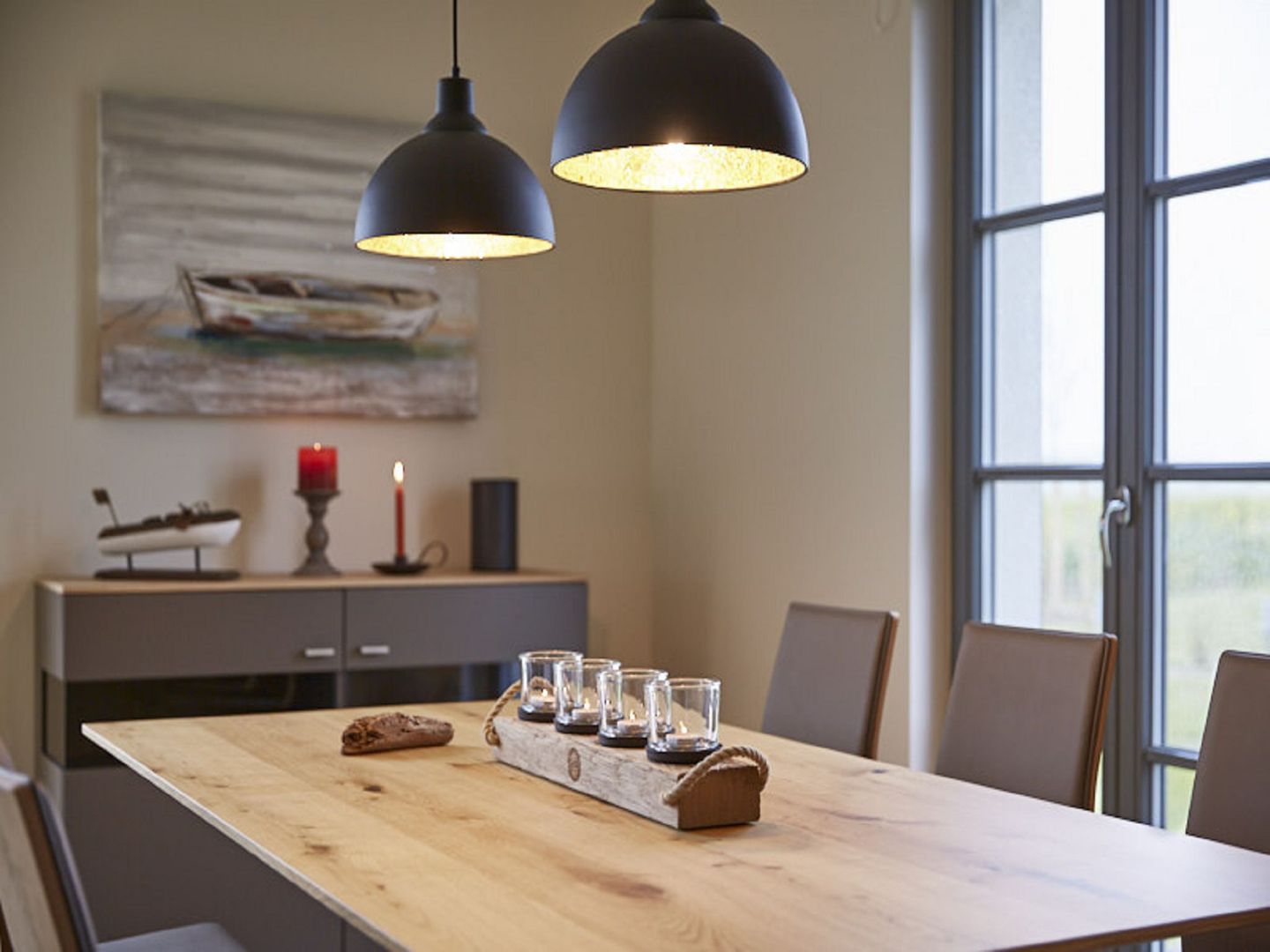 Premium Reetdachvilla mit 3 Schlafzimmern, Sauna und Kamin (E19) - Wohnzimmer