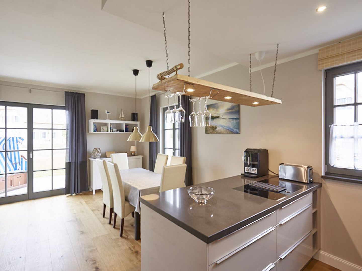 Premium Reetdachvilla mit 3 Schlafzimmern, Sauna und Kamin (E15) - Küche / Küchenzeile