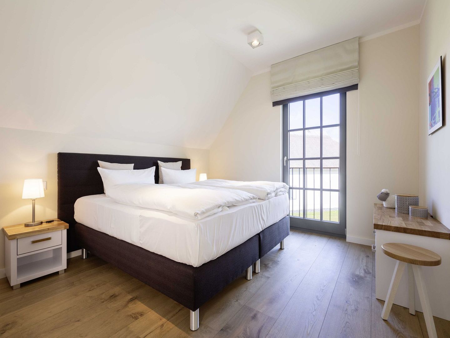 Luxus Reetdachvilla mit 3 Schlafzimmern, Sauna und Kamin (E07) - Schlafzimmer