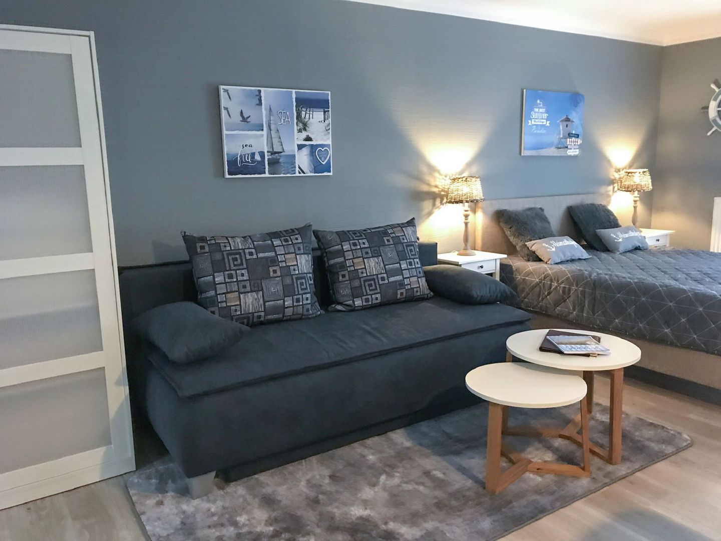 Feriendorf Rugana Komfortplus 1-Raum Ferienwohnung mit Terrasse (B14) Insel Rügen - Wohnzimmer